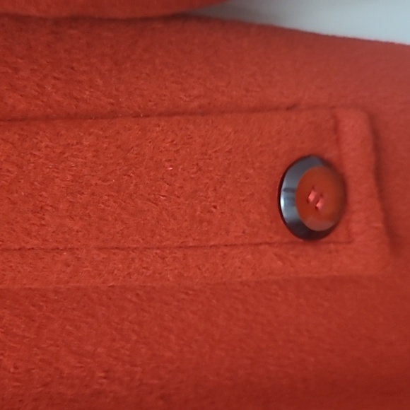 This Beautiful Red Coat Is Made Of Cashmere. scarf included - Picture 5 of 8